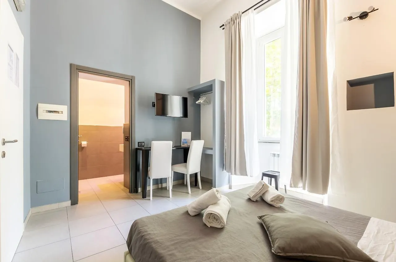 Merulana 139 Suites Rzym 2*,  Włochy