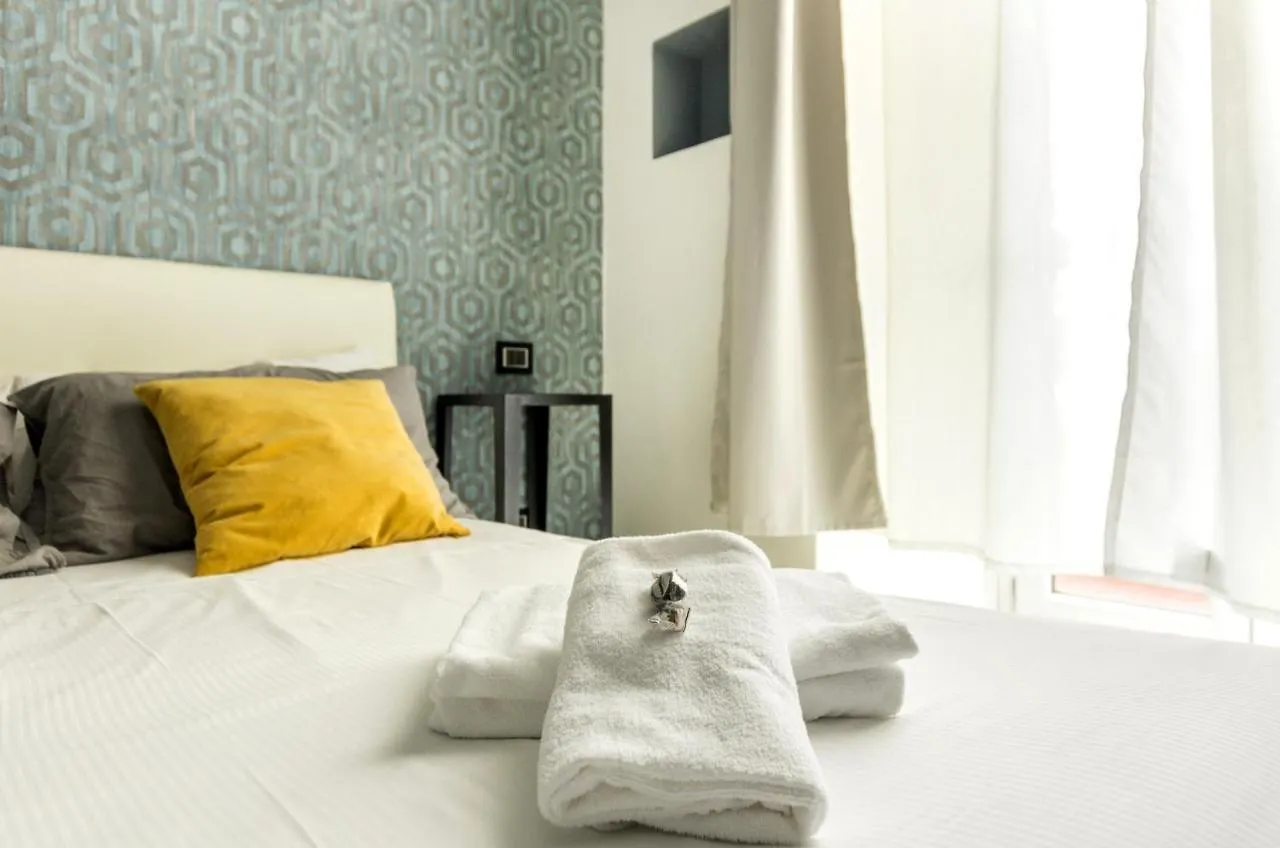 Merulana 139 Suites Rzym 2*,